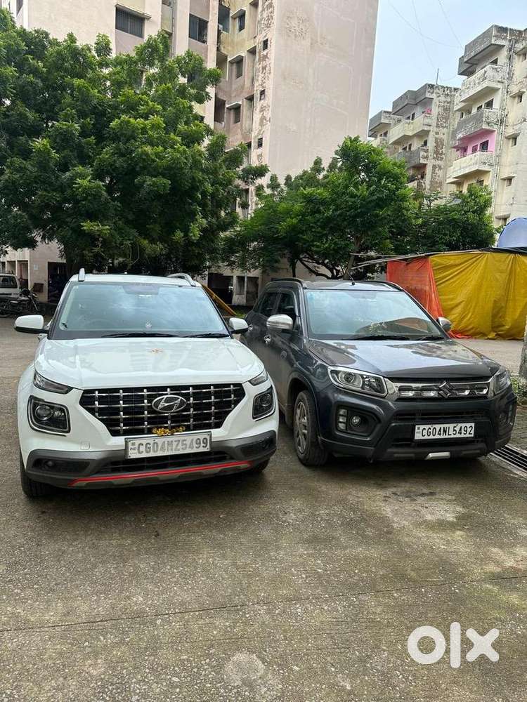 Hyundai Venue  2020 Petrol Well Maintained