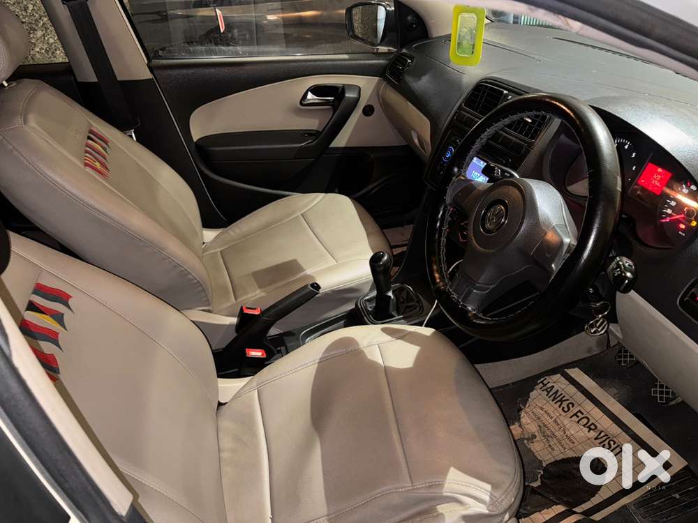 Volkswagen Polo Petrol Manual 2011