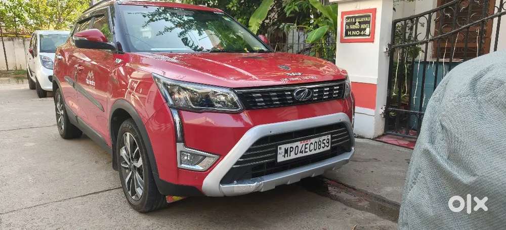 Xuv 300 1.5 Diesel Top Model W8 O, Under Extended Warranty,, Nil Dep I