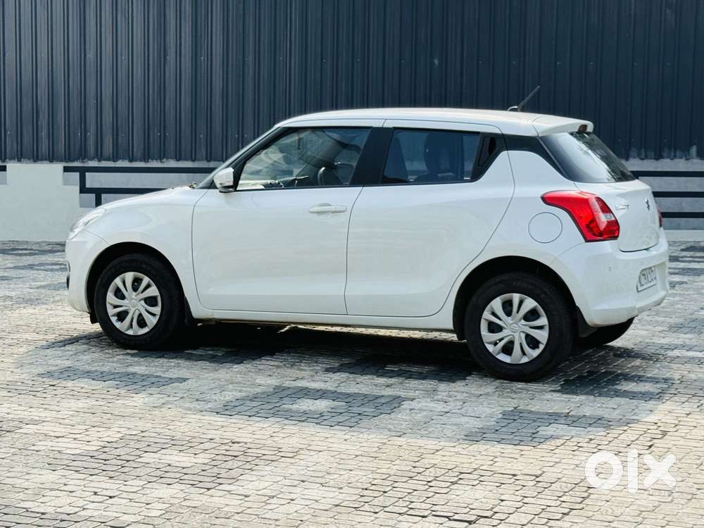 Maruti Suzuki Swift Vxi Optional, 2022, Petrol