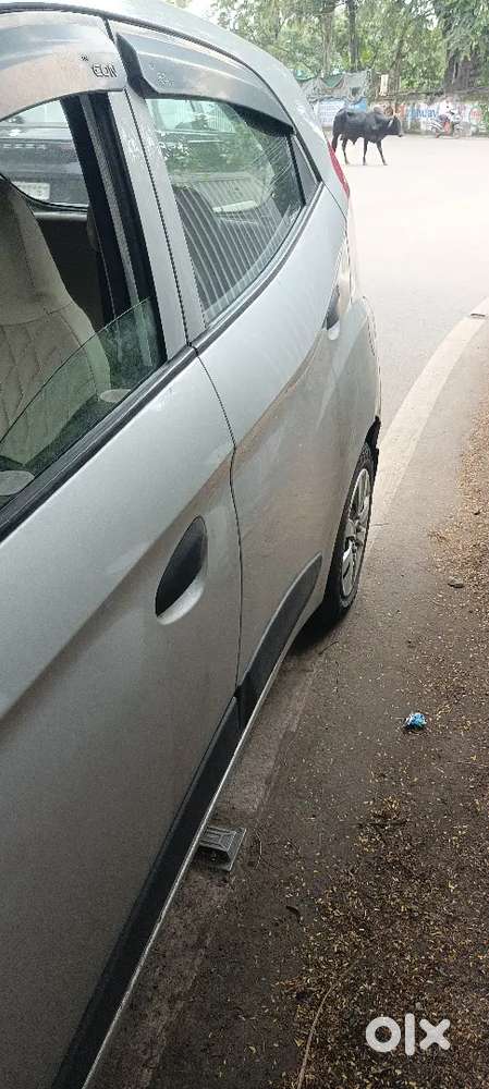 Hyundai Eon Magna 2012