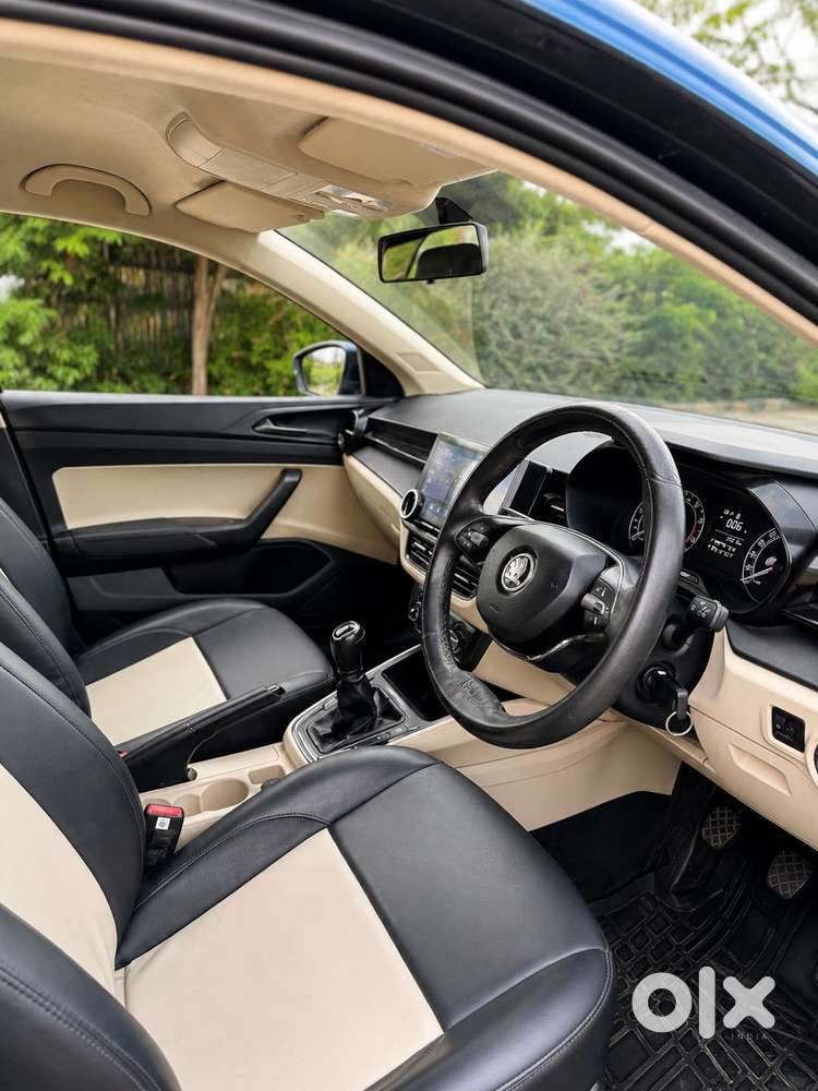 Skoda Slavia 1.0 Active Tsi, 2022, Petrol