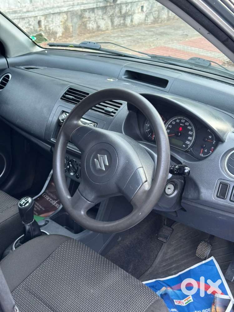 Maruti Suzuki Swift Vxi Petrol Single Owner With Fresh Fc & Insurance!