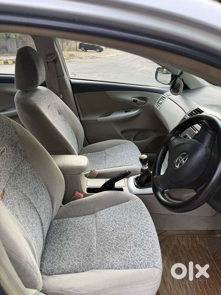 Toyota Corolla Altis 2010-2013 1.8 Js, 2012, Petrol