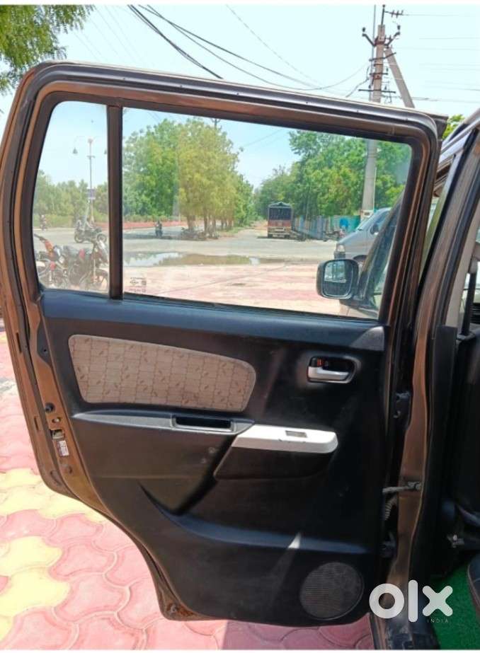 Maruti Suzuki Wagon R Vxi 1.0, 2015, Petrol