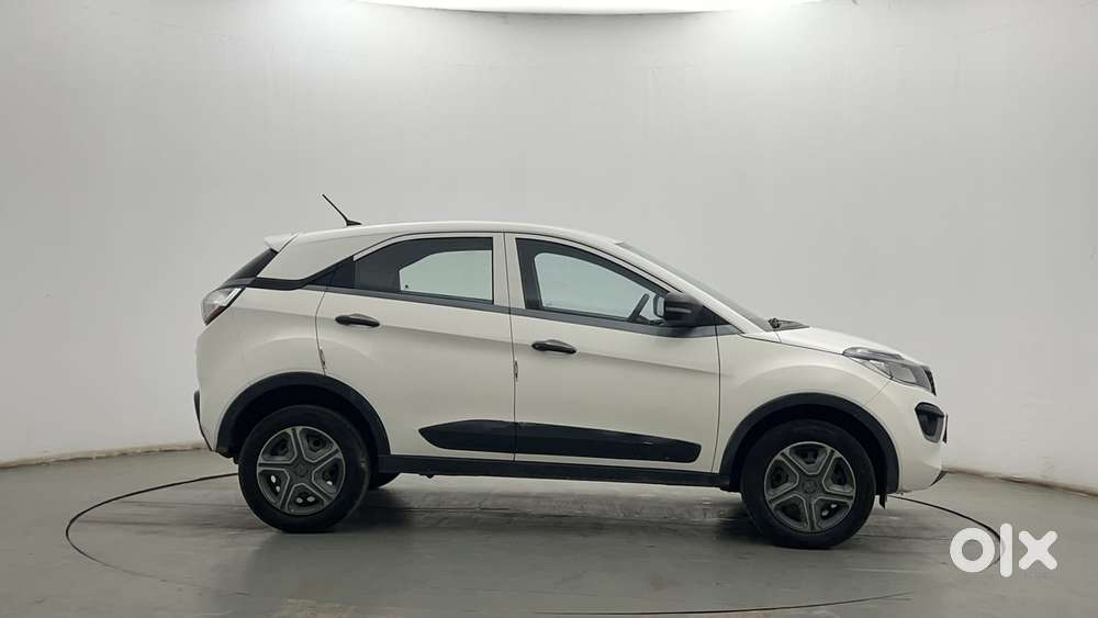 Tata Nexon 1.2 Revotron Xm, 2018, Petrol