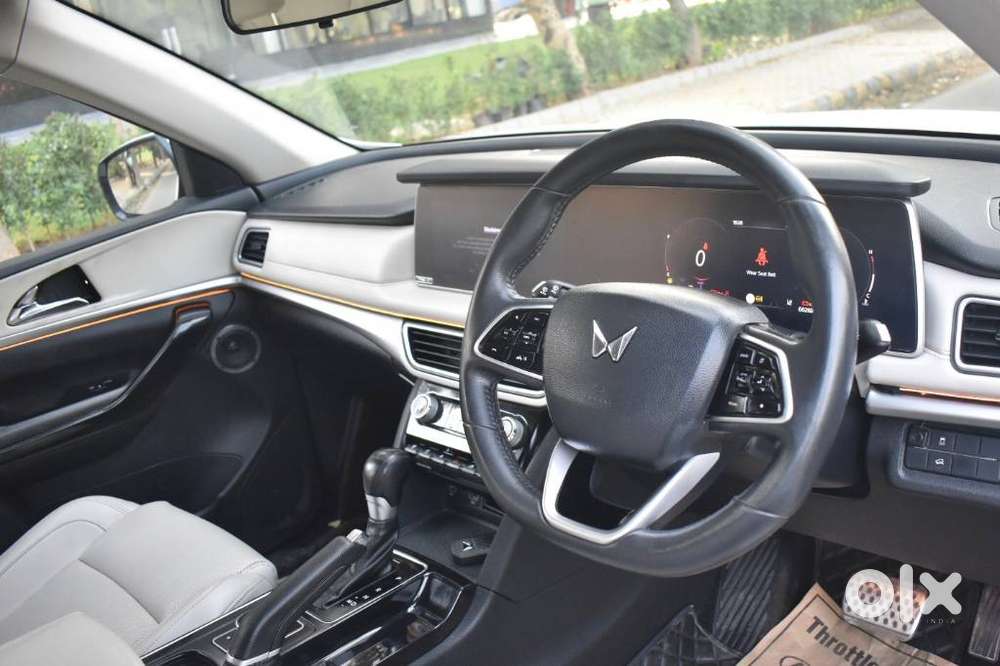 Mahindra Xuv700 2.2 Ax 7 Diesel At Str Awd, 2022, Diesel