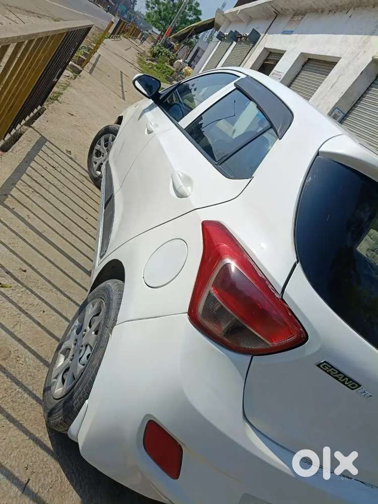 Hyundai Grand I10 2014 Diesel Well Maintained
