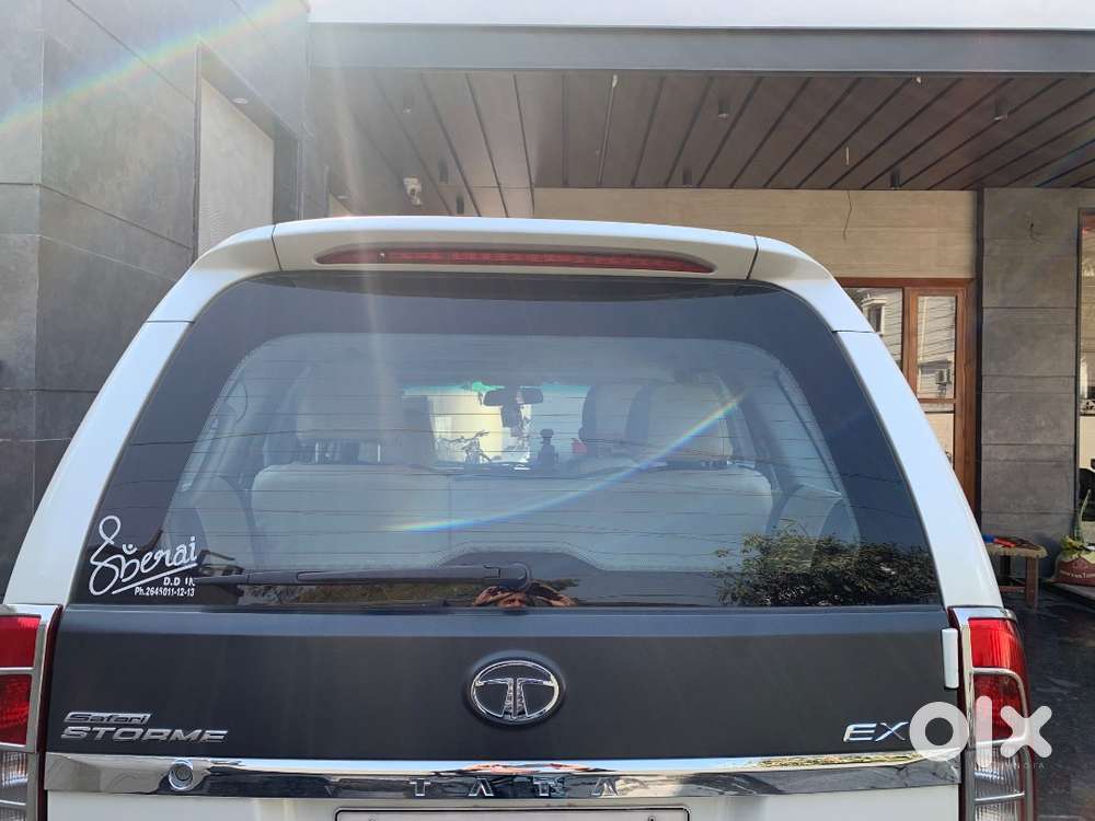 Safari Storme Excellent Condition