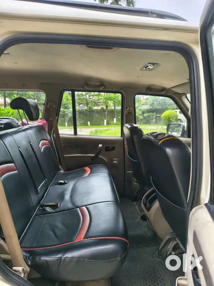 Mahindra Scorpio Classic 2010