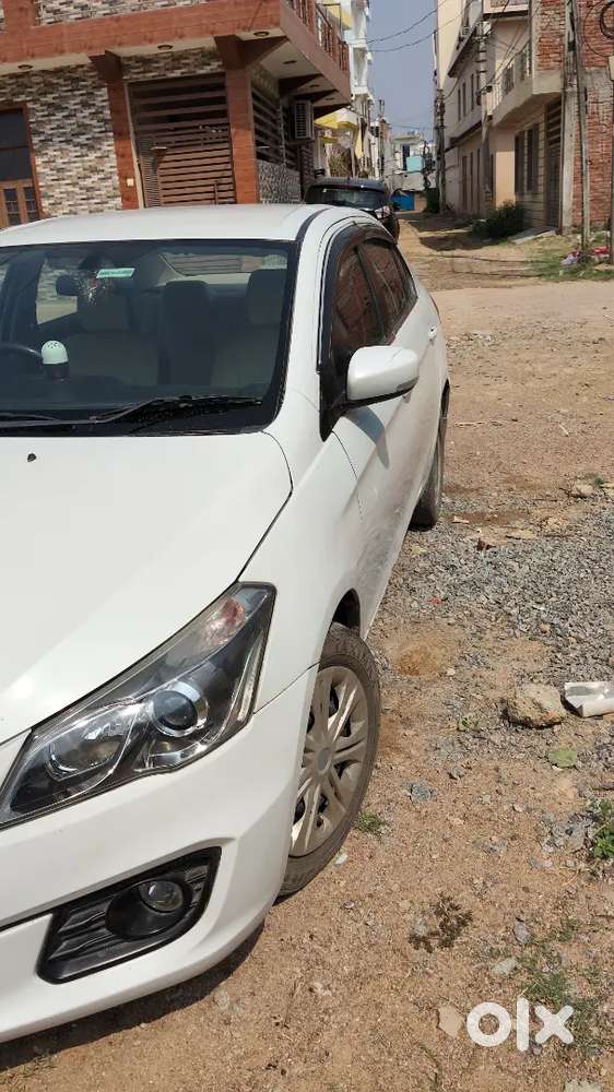Car For Sale In Jankipuram