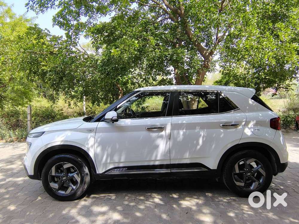 Hyundai Venue E, 2019, Cng & Hybrids