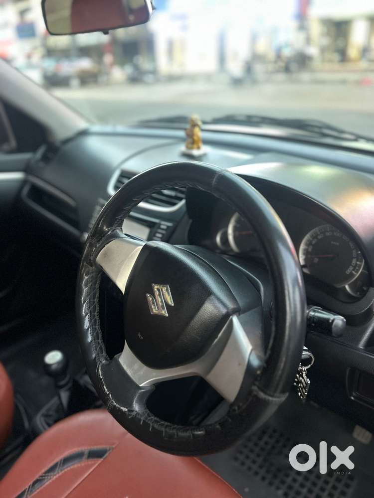 Maruti Suzuki Swift Vxi 1.2 Abs Bs-iv, 2012, Petrol