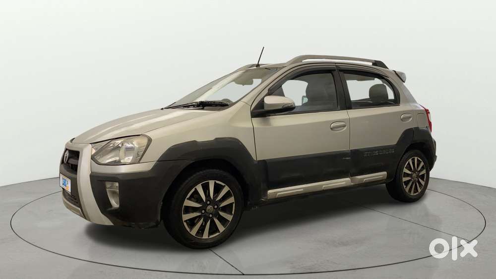 Toyota Etios Cross 1.2 G, 2015, Petrol