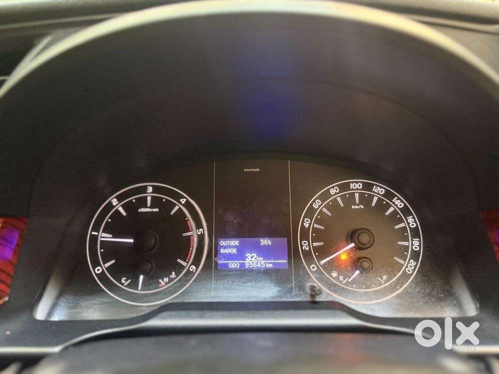 Toyota Innova Crysta 2.4 Gx Mt 8s, 2018, Diesel