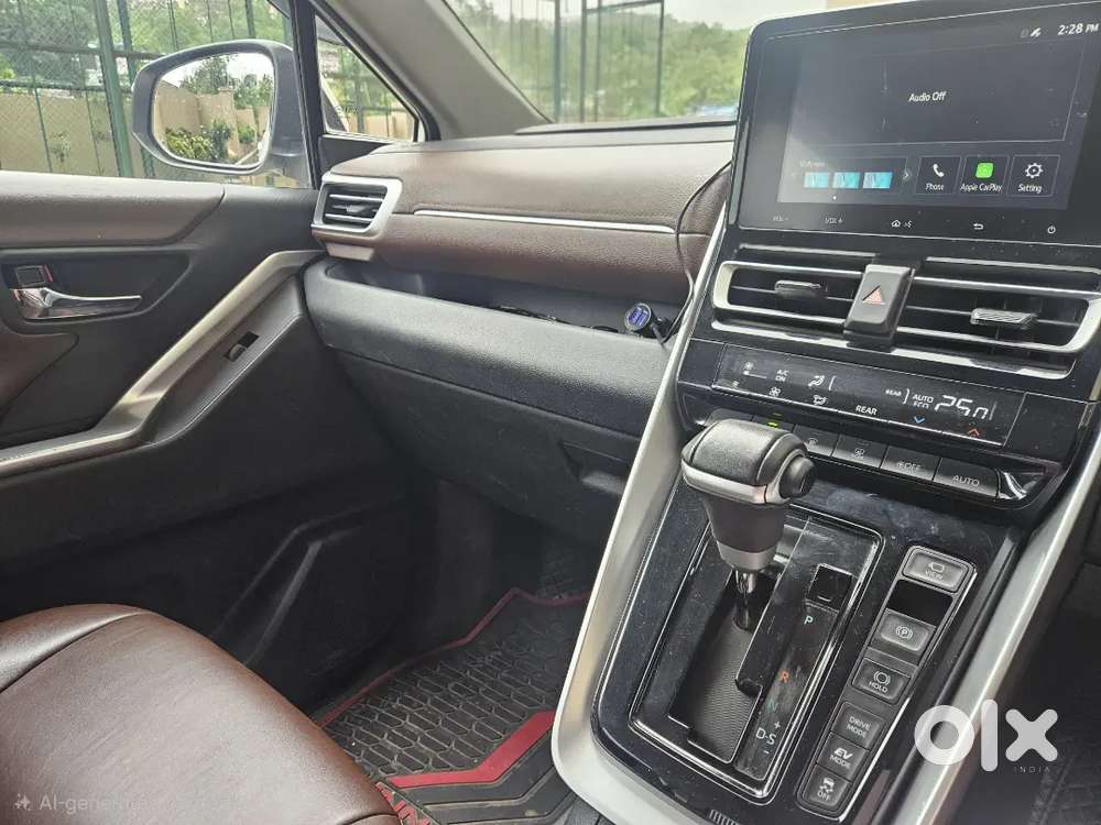 Toyota Innova Hycross 2023 Vx Hybrid