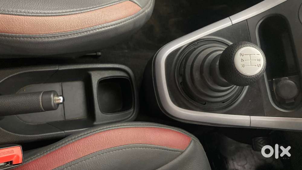 Maruti Suzuki Ritz Vxi, 2013, Petrol