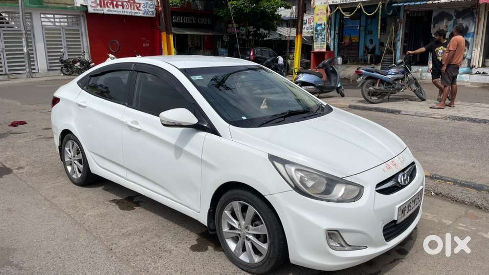 Hyundai Fluidic Verna 2013
