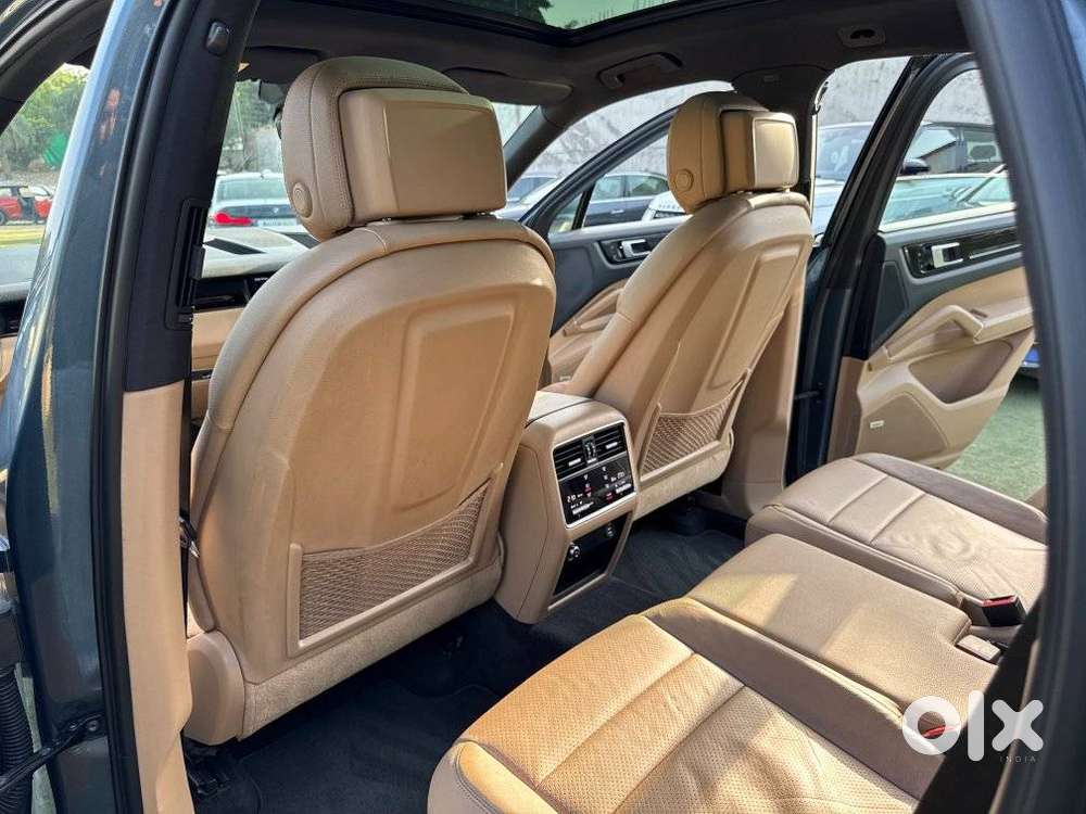 Porsche Cayenne V6 Tiptronic, 2019, Petrol
