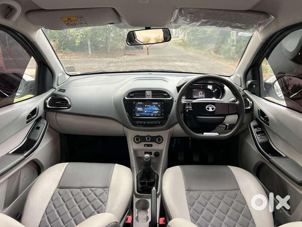 Tata Tiago 1.2 Revotron Xt (o), 2025, Petrol