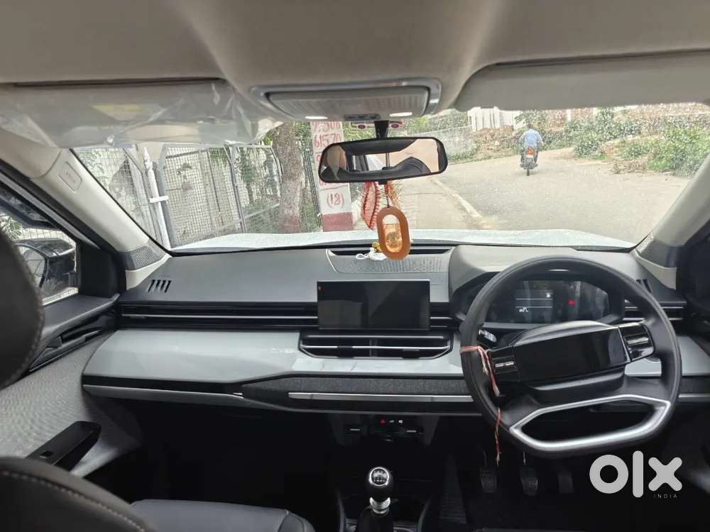 Tata Sierra Pure Petrol Manual 2026