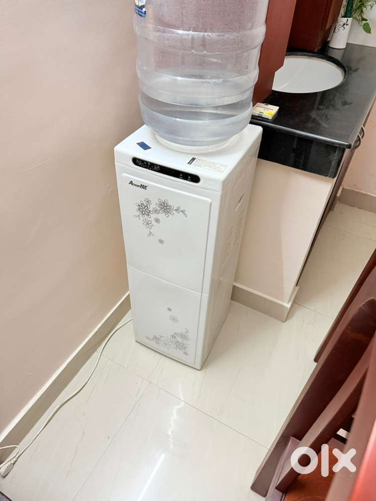 Water dispenser..