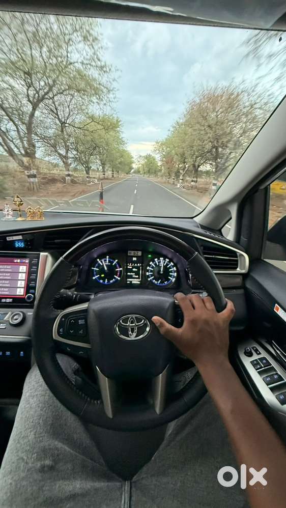 Toyota Innova Crysta 2024
