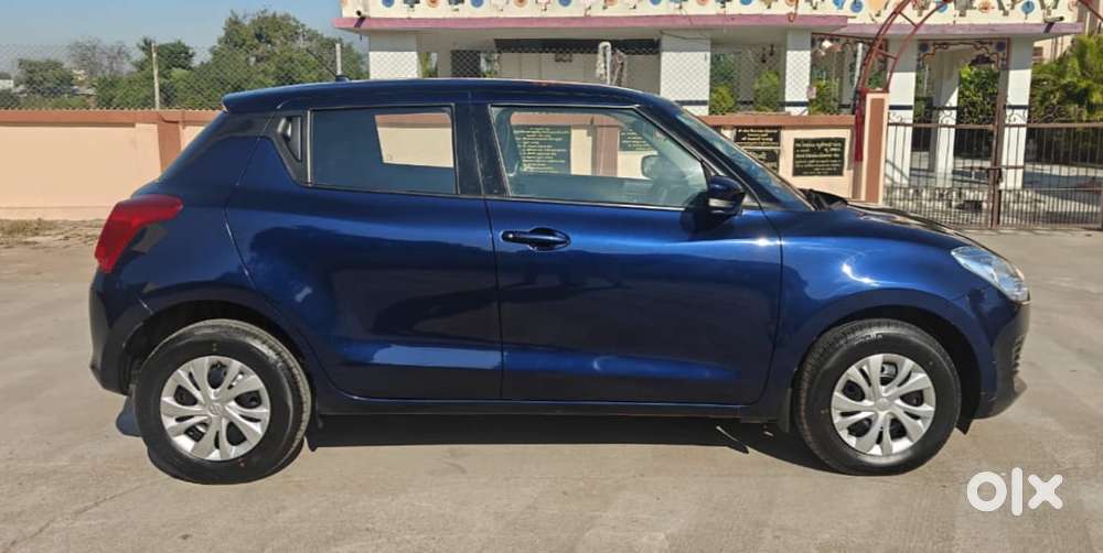 Maruti Suzuki Swift Vxi + Manual, 2023, Petrol