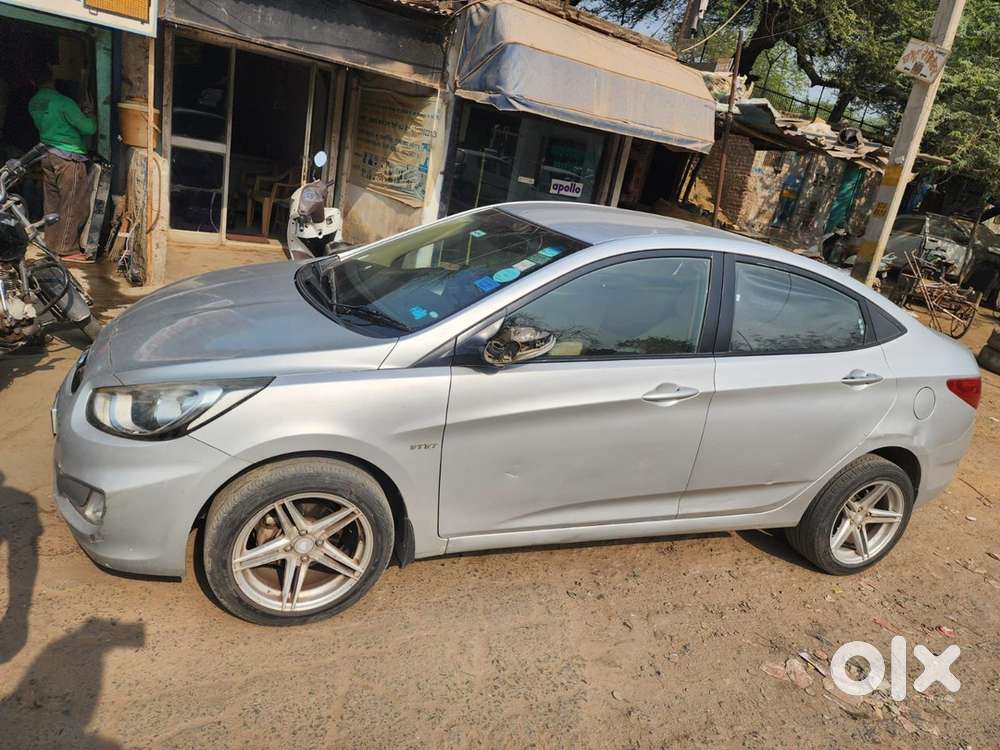 Hyundai Verna Petrol 2013