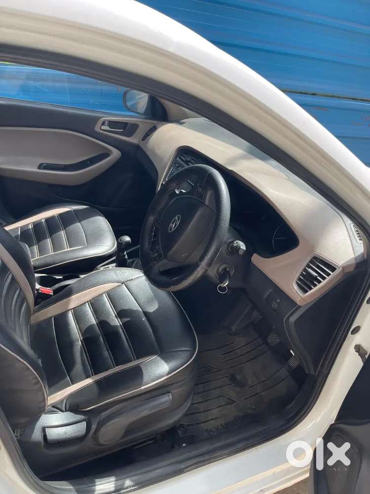 Hyundai I20 2017 Petrol 80000 Km Driven