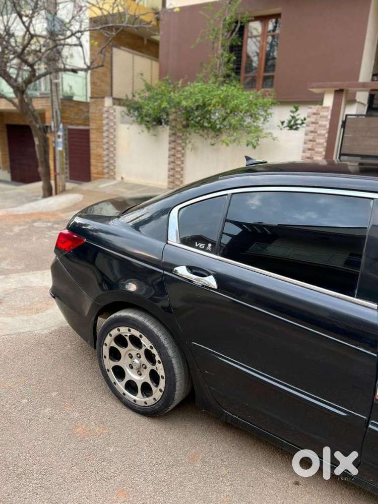 Honda Accord 2.4 Manual, 2009, Petrol