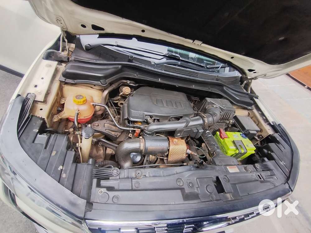 Mahindra Xuv300 W8 Option, 2021, Petrol