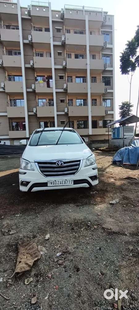 Toyota Innova 2014 Diesel 130000 Km Driven