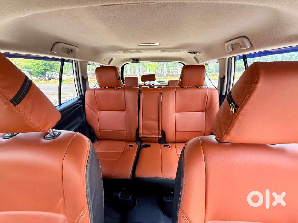 Toyota Innova Crysta [2020-ongoing] 2.7 Gx Mt 8 Str, 2023, Diesel