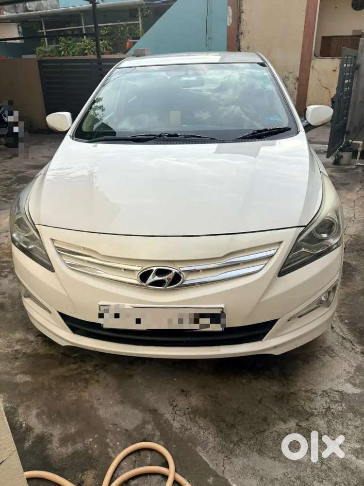 Hyundai Verna 2015 Diesel 98000 Km Driven