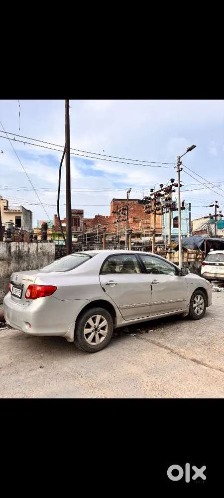 Toyota Corolla Altis 2011