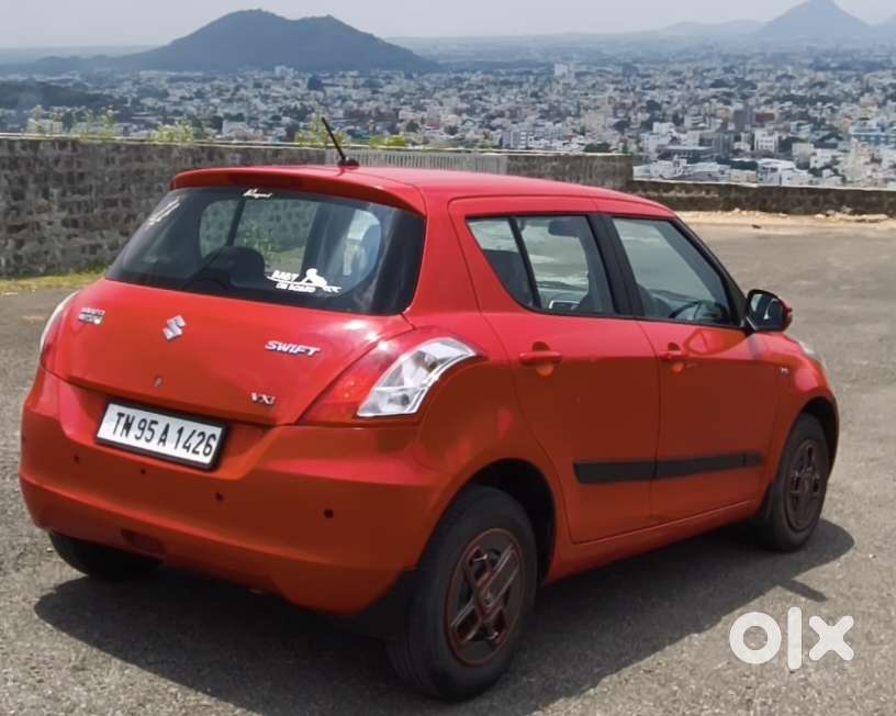 Maruti Suzuki Swift Vxi Optional, 2017, Petrol