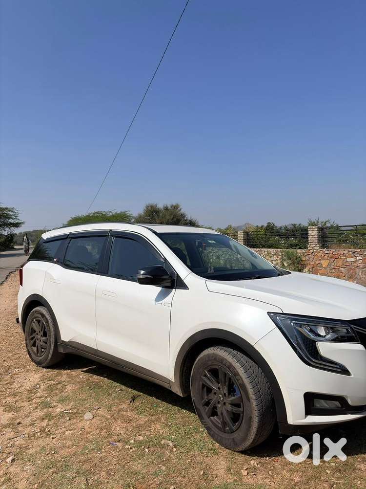 Mahindra Petrol Car 2022