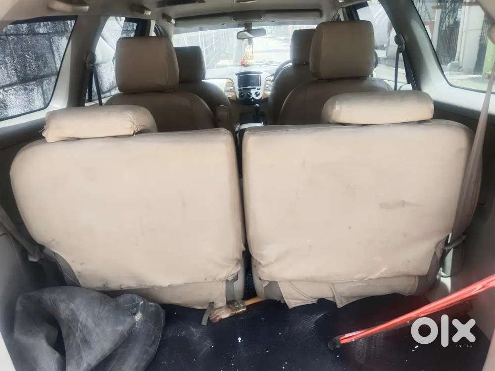 Toyota Innova 2011 Diesel 7 Str