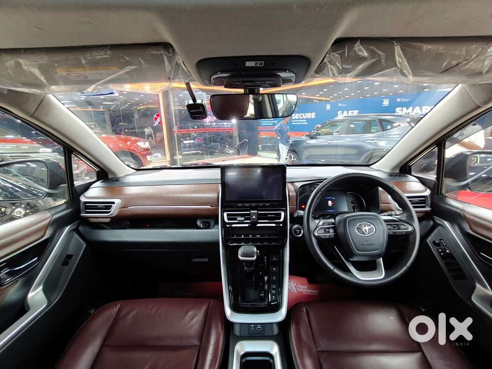 Toyota Innova Hycross 2.0 Vx (o) Hybrid 7 Str, 2024, Petrol