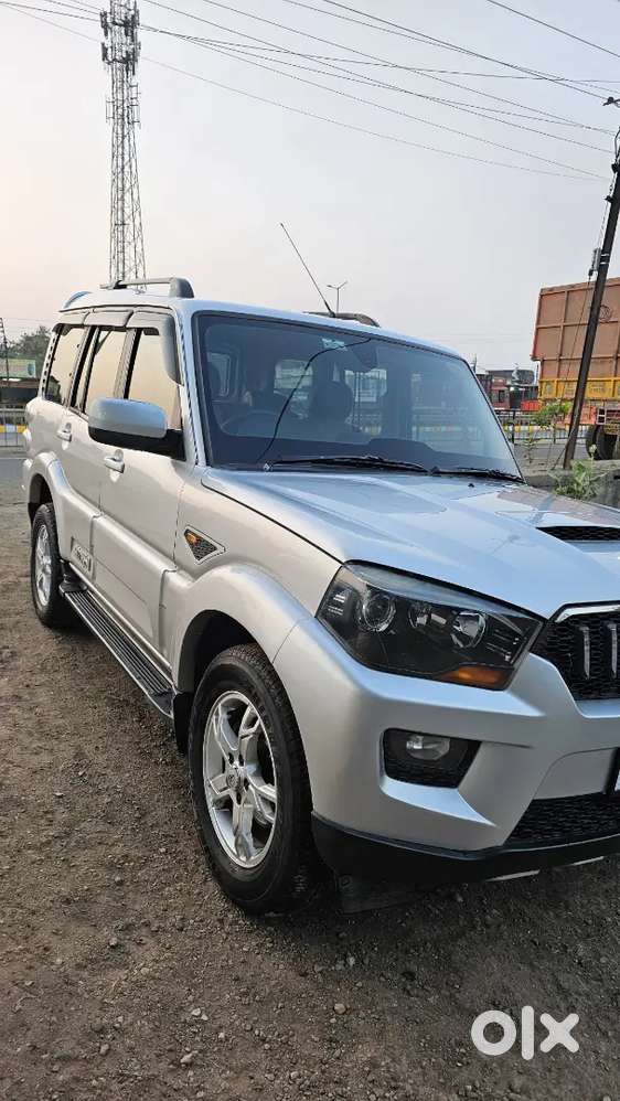 Mahindra Scorpio 2017 Diesel 80000 Km Driven