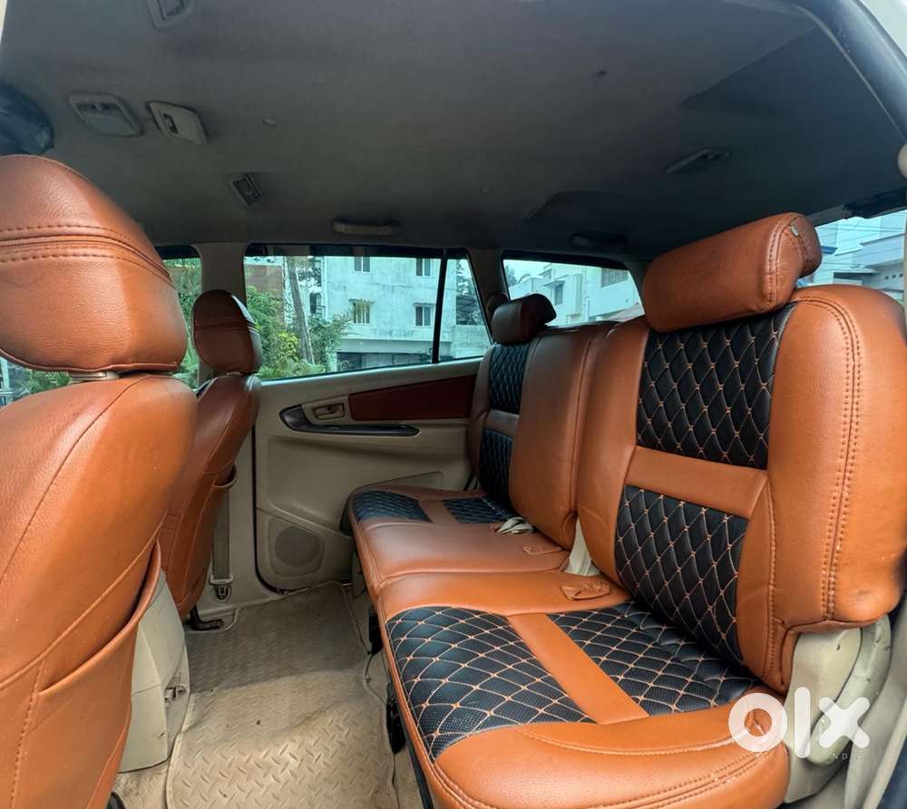 Toyota Innova 2.5 G (diesel) 8 Seater, 2006, Diesel