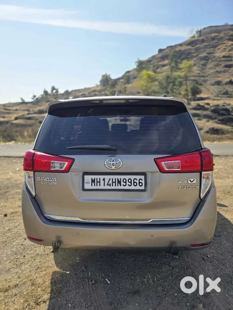 Toyota Innova Crysta 2.4 V Manual Diesel 2019