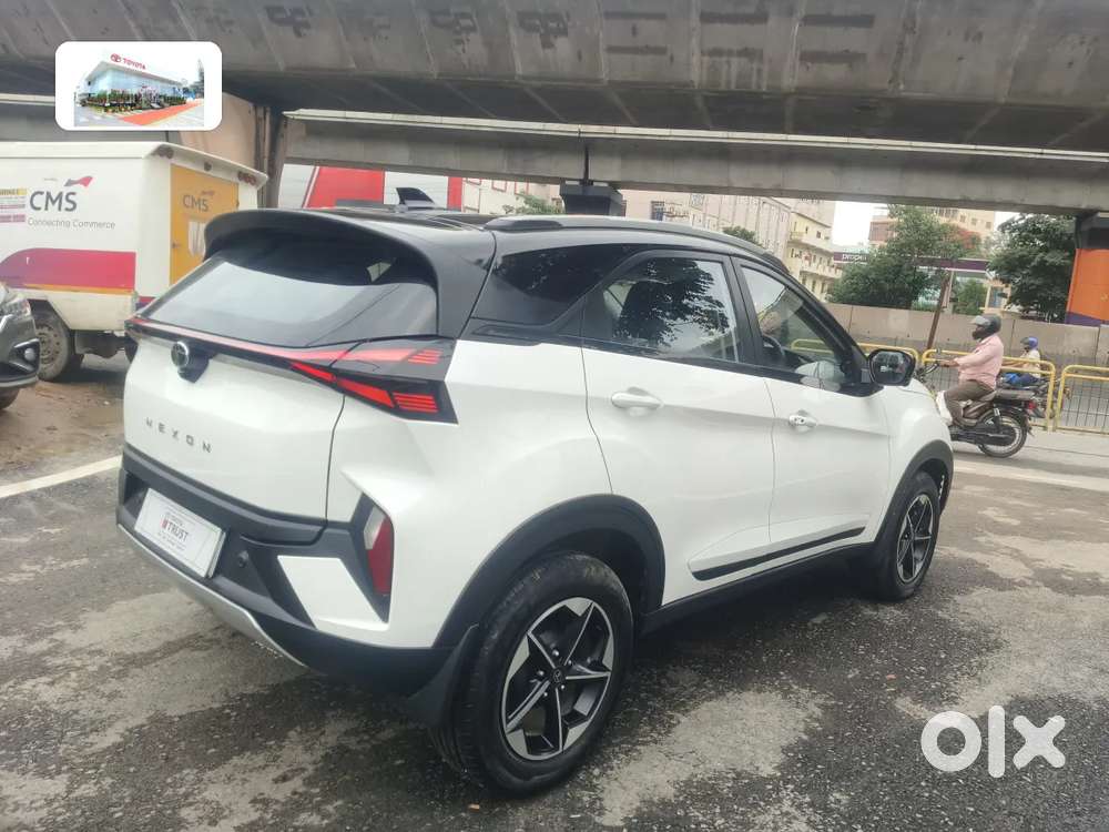 Tata Nexon, 2025, Petrol