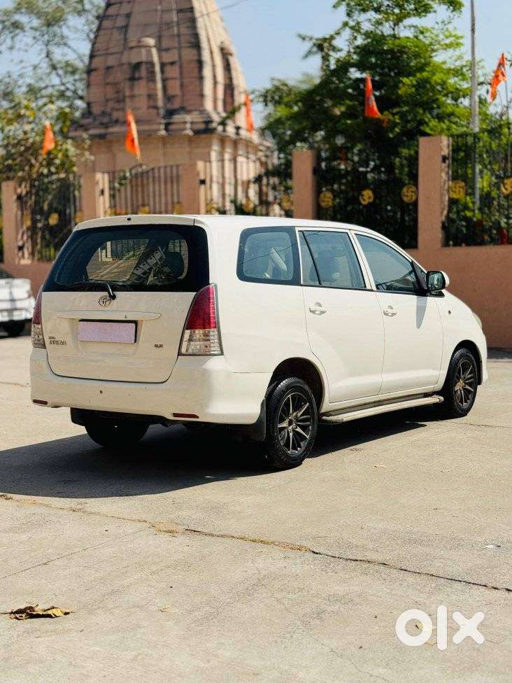 Toyota Innova 2.5 G (diesel) 8 Seater, 2009, Diesel