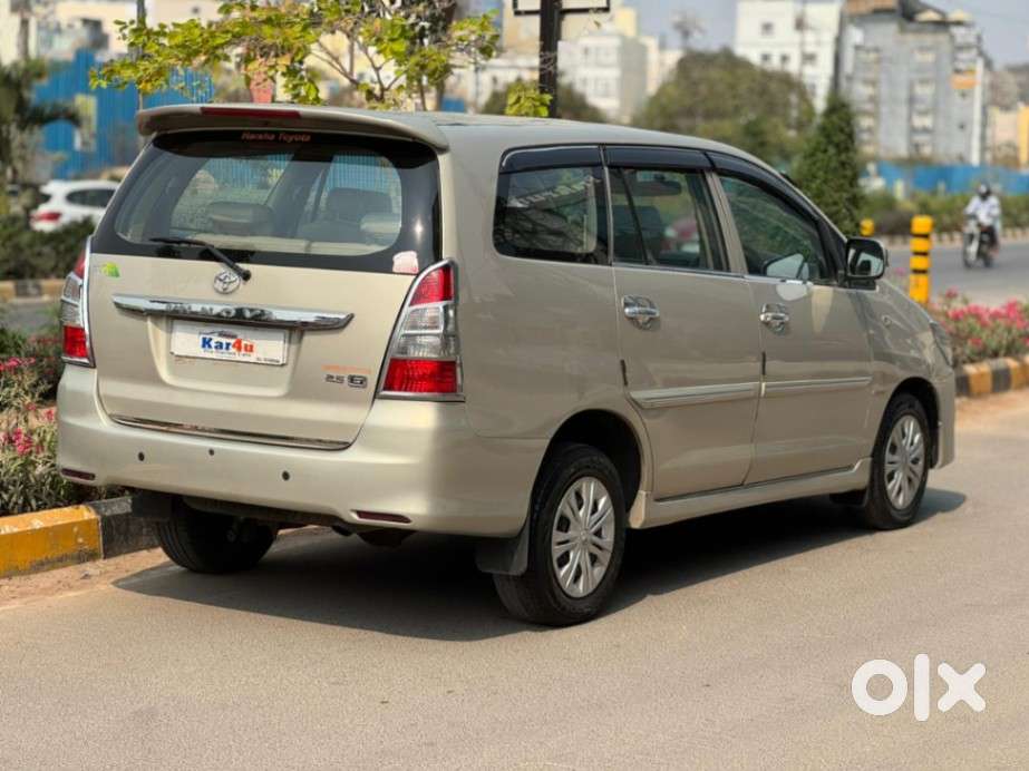 Toyota Innova 2.5 G (diesel) 8 Seater, 2013, Diesel