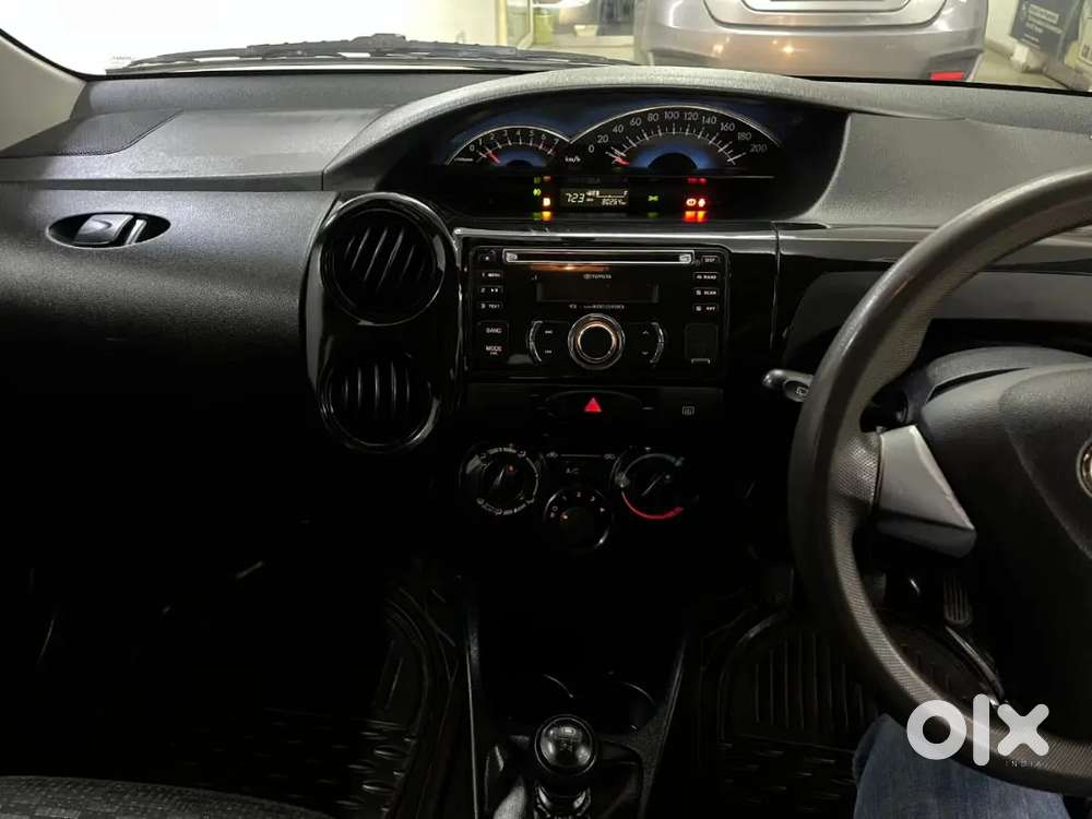 Toyota Etios Cross 2015