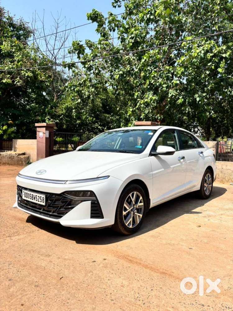 Hyundai Verna 1.5 Mpi Mt Sx (o), 2024, Petrol