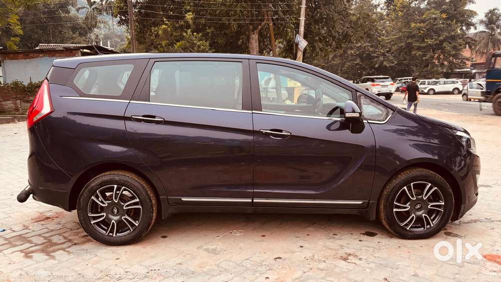 Mahindra Marazzo M8, 2019, Diesel