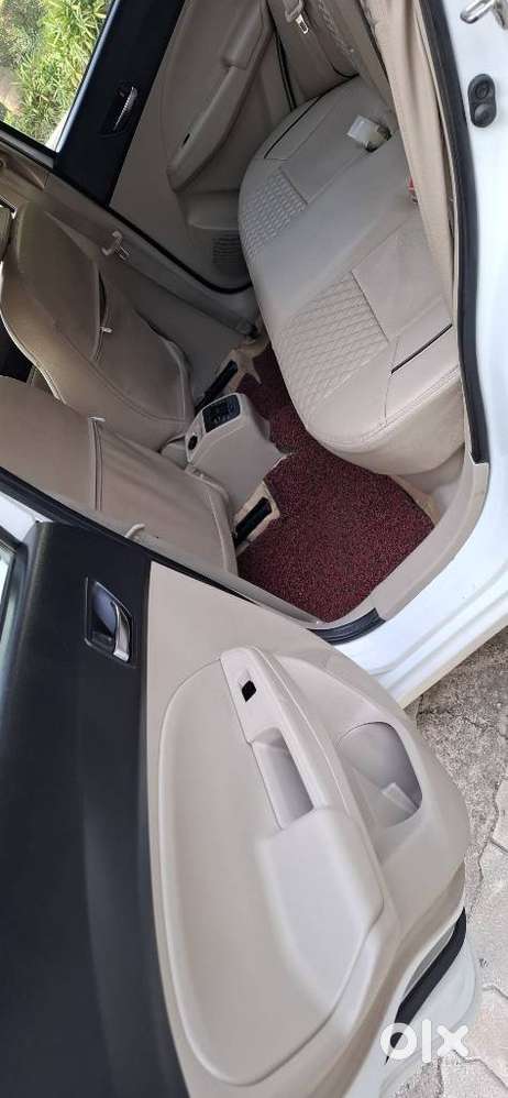 Maruti Suzuki Swift Dzire Vxi(o) Mt, 2024, Petrol